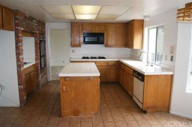 Large Open Kitchen!