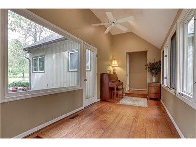 Light and airy atrium style entrance. there is a p