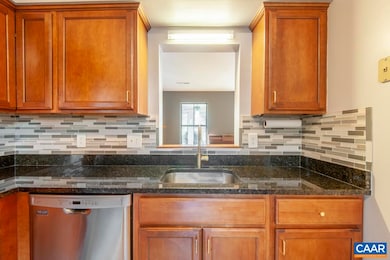 722 Merion Greene, Charlottesville, VA 22901 - photo 6