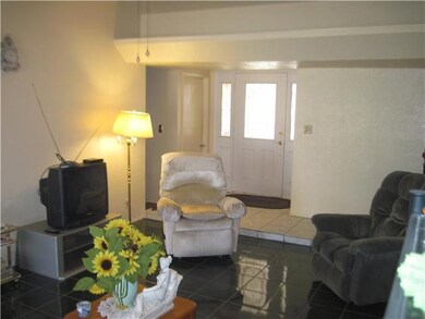 10529 Candlewood Ave, El Paso, TX 79925 - photo 6