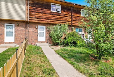 100 Clover Ct, Cheyenne, WY 82009 - photo 2