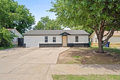 813 SW 56th St, Oklahoma City, OK 73109 - photo 2