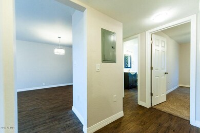 1335 E Thomas Rd unit 205, Phoenix, AZ 85014 - photo 6