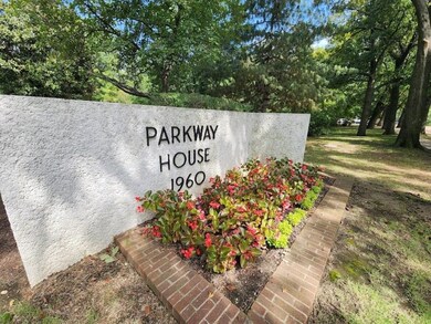 The entrance to Parkway House offers free guest pa