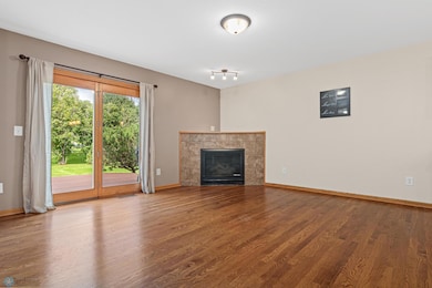 1195 Prairie Ln, Shakopee-6.jpg