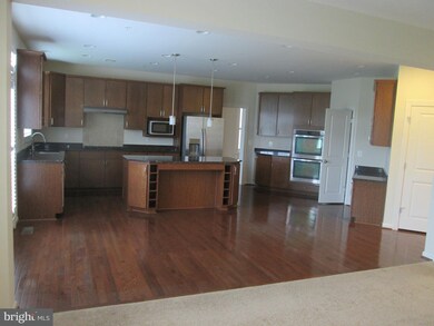13772 Night Sky Dr, Silver Spring, MD 20906 - photo 3