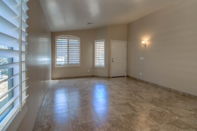 7 Living Room photo c