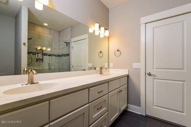2492 Highridge Hills Ln SE unit 82, Grand Rapids, MI 49546 - photo 6