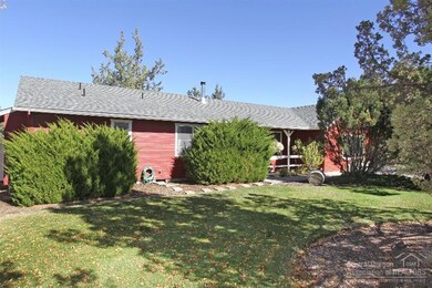 23013 Chaparrel Ct, Bend, OR 97701 - photo 4