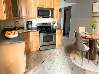 2340 W Thomas St unit 2F, Chicago, IL 60622 - photo 7