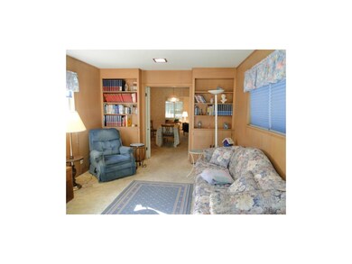 FAMILY ROOM/DEN.