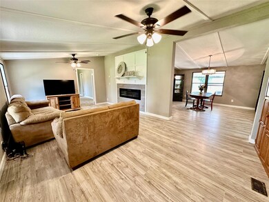 3900 N White Tail Dr, Granbury, TX 76049 - photo 2