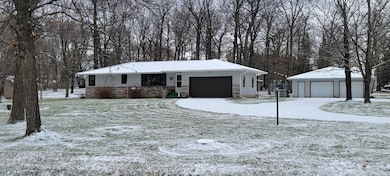 885 E Main St, Isle, MN 56342 - photo 2