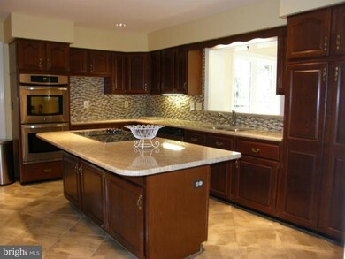 13922 Notley Rd, Silver Spring, MD 20904 - photo 4