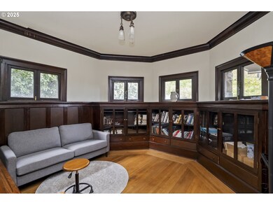 2566 NW Lovejoy St unit 6, Portland, OR 97210 - photo 7