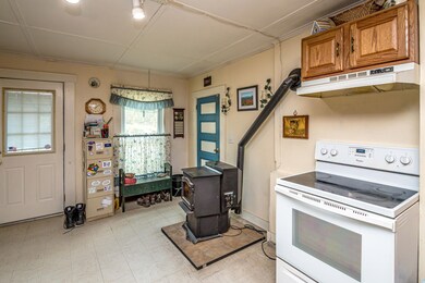 84 Grange Rd, Lancaster, NH 03584 - photo 4