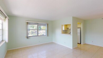 417 Windsor R, West Palm Beach, FL 33417 - photo 6