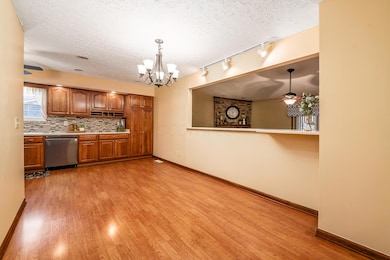 Eat in kitchen space