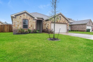 20101 Torrey Pines Ln, Cleveland, TX 77327 - photo 2