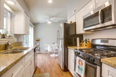 921 Regal Rd, Encinitas, CA 92024 - photo 7