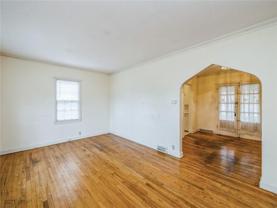 1541 43rd St, Des Moines, IA 50311 - photo 3