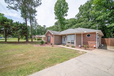 2917 Barbara Rd, Columbus, GA 31907 - photo 2