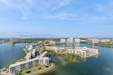 1000 W Island Blvd unit 2911, Aventura, FL 33160 - photo 4