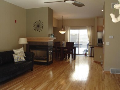 43 S Gardens Way unit 5, Fitchburg, WI 53711 - photo 6