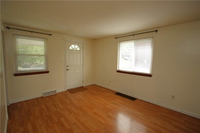 Large 14x11 Living Room Boasting Gorgeous Original
