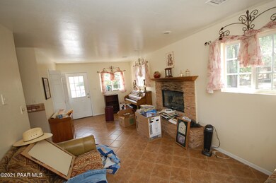 25300 N Naples St, Paulden, AZ 86334 - photo 5