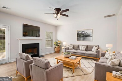 817 Monroe Ct, Braselton, GA 30517 - photo 4