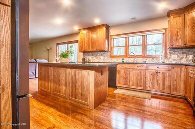 106 Copperwood Ct, Saylorsburg, PA 18353 - photo 4