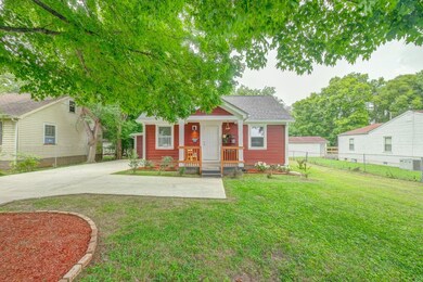 2103 Springdale Ave, Shelbyville, TN 37160 - photo 2