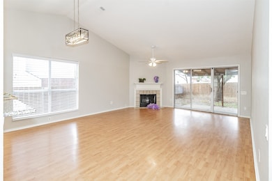 4637 Feathercrest Dr, Fort Worth, TX 76137 - photo 6