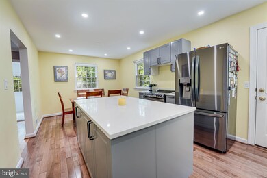 2124 Grayson Place, Falls Church, VA 22043 - photo 4