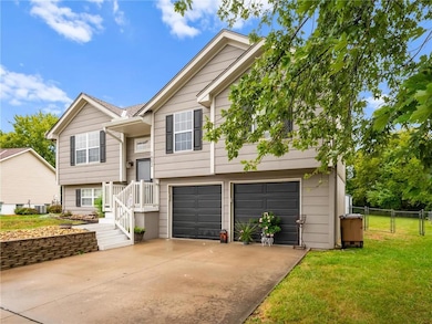 1602 W Pelham Path, Raymore, MO 64083 - photo 3