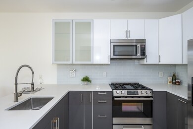 30 Constitution Way unit 401, Jersey City, NJ 07305 - photo 5