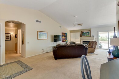 Entry/Family Room 3