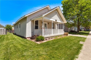 2716 Champaign Ave, Mattoon, IL 61938 - photo 2