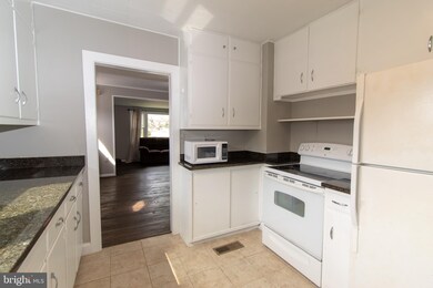 14723 Joplin Rd, Manassas, VA 20112 - photo 5