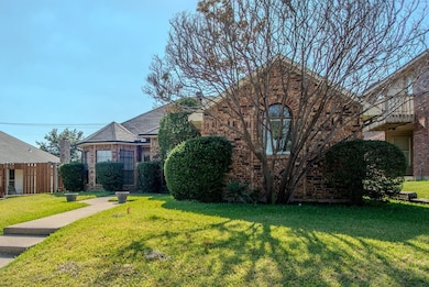 1208 Derby Run, Carrollton, TX 75007 - photo 3