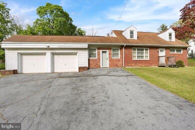 2029 Farmington Ave, Pottstown, PA 19464 - photo 2