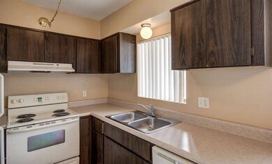 3518 W DUNLAP AVE 117 Phoenix AZ (11)