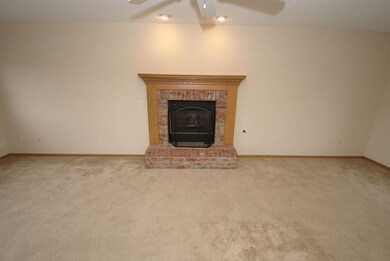 9916 Ballymore Dr, Fort Wayne, IN 46835 - photo 7