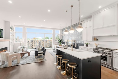 1426 W Irving Park Rd unit 4, Chicago, IL 60613 - photo 4