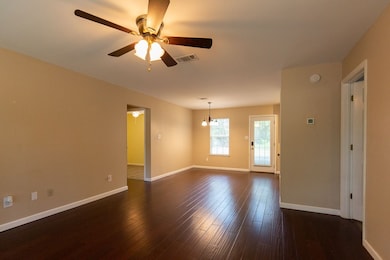 419 Greenlea Cir, Crawfordville, FL 32327 - photo 6