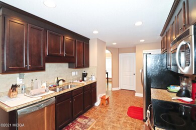 102 Schroer Dr - Kitchen 1
