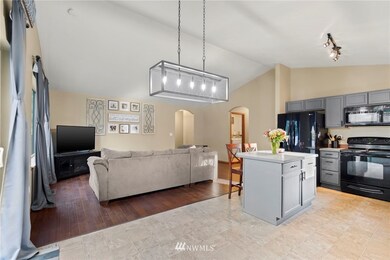 8434 Aspen Ct SE, Yelm, WA 98597 - photo 3