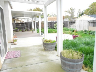 3278 Lawrence Rd, Redding, CA 96002 - photo 3