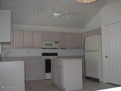 922 N Sicily Dr unit 2, Chandler, AZ 85226 - photo 2